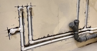 Штробление стен под трубы водоснабжения в Богородицке - доступные цены от 529 руб